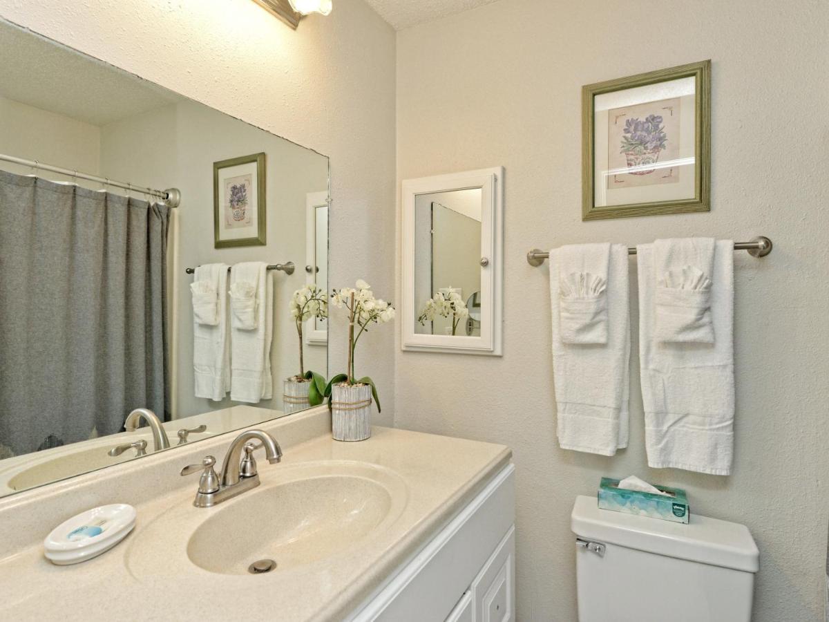 Lake Travis Bungalow Casita Golden Rod #2 Lakeway Luaran gambar